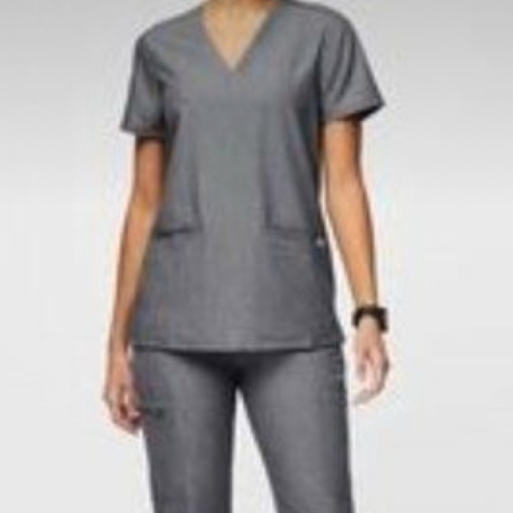 Figs Technical Collection Women’s Casma Graphite Gray V-Neck Scrub Top Sz 5 XL